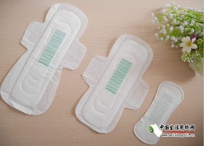 卫生巾不宜垫太久,夏季选择卫生用品有讲究