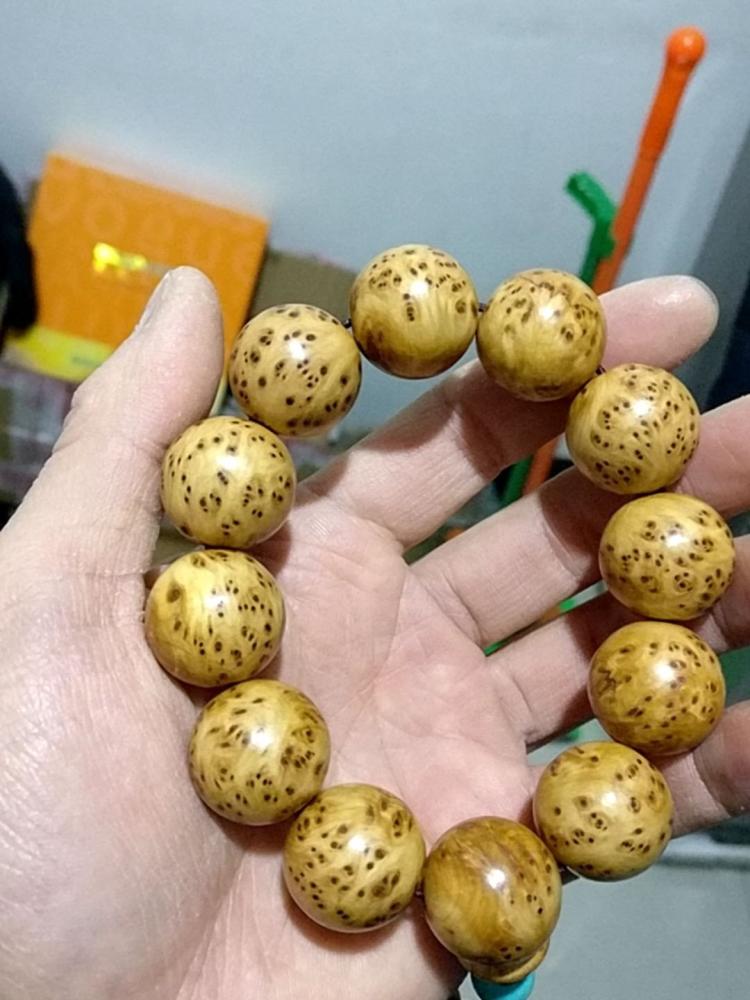 再见永远17的阿妹,卢凯彤葬礼:三亿体育手机版(图1) 三亿体育官网