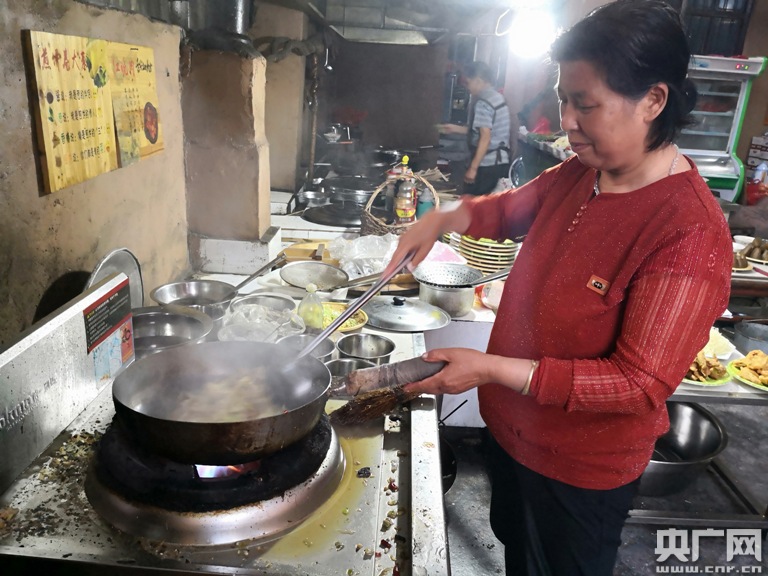 三亿体育手机版