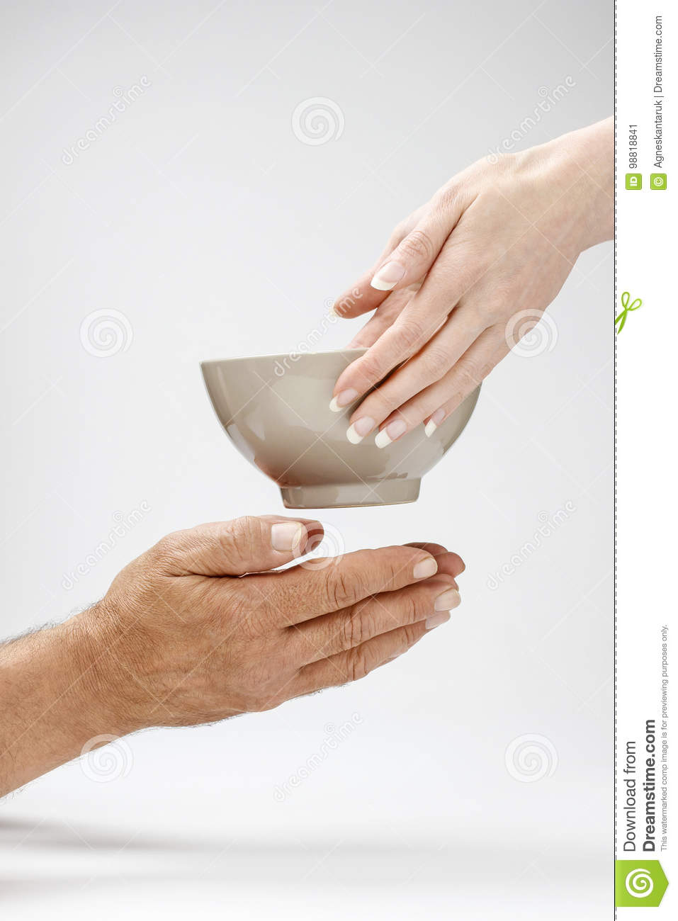 杨幂倪妮刘亦菲孙怡童年照 大幂幂最灵动孙怡最俏皮“三亿体育手机版”(图2) 三亿体育手机版